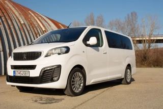 RENTAL vozidlo Peugeot Traveller 